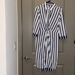Project runway midi striped dress. Worn once. Very lightweight.
